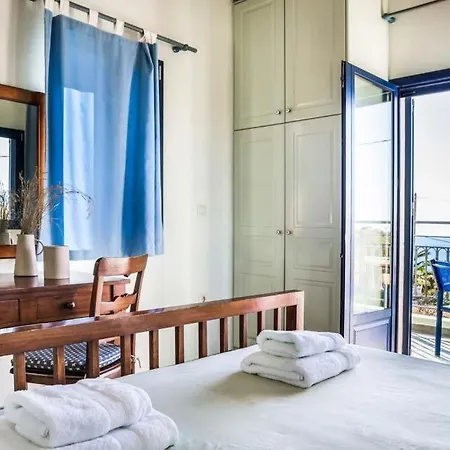 Villa Sleeps 4 Pool Air Con Wifi